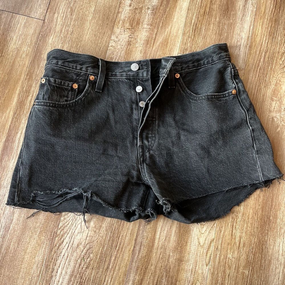 Levi's 501 Button Fly Black Denim Jean Shorts Women's 27 Distressed Raw Hem